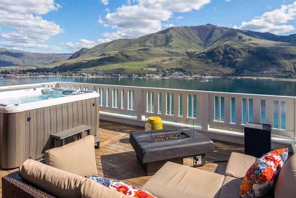 4 Benefits of Choosing Our Lake Chelan Rentals
