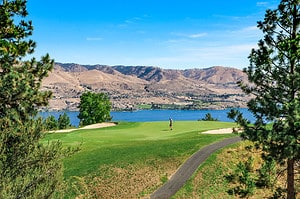 beautiful view of Lake Chelan golf course