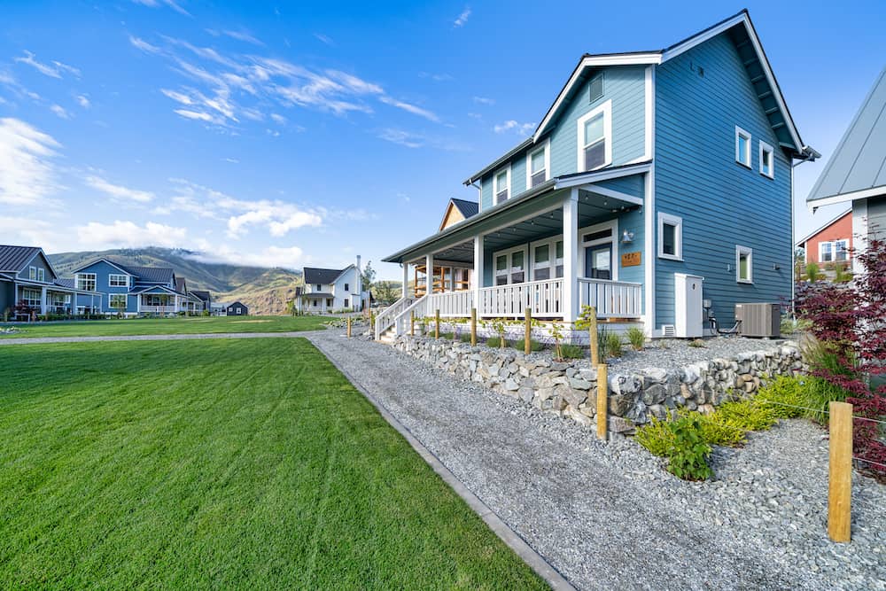 5 Reasons to Choose Our Vacation Rentals in Lake Chelan Over a Hotel
