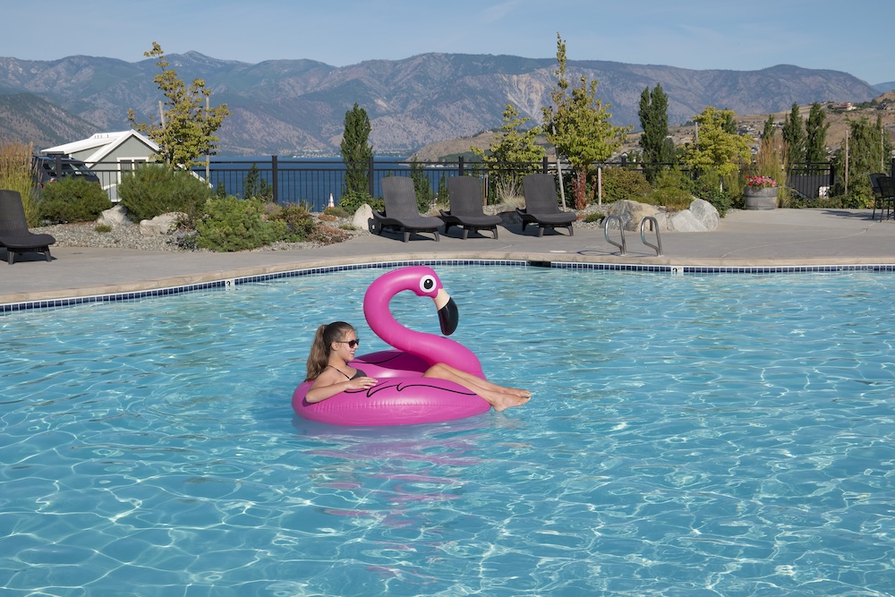Lake Chelan summer at The Lookout