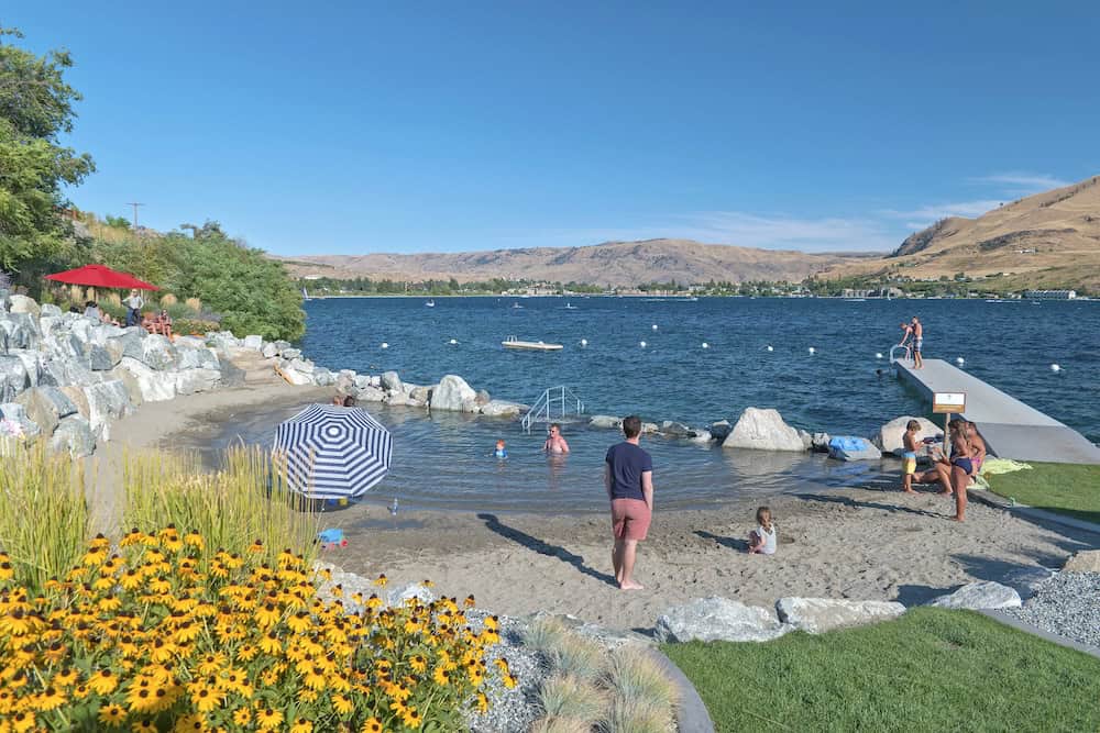 Lake Chelan beaches at The Lookout