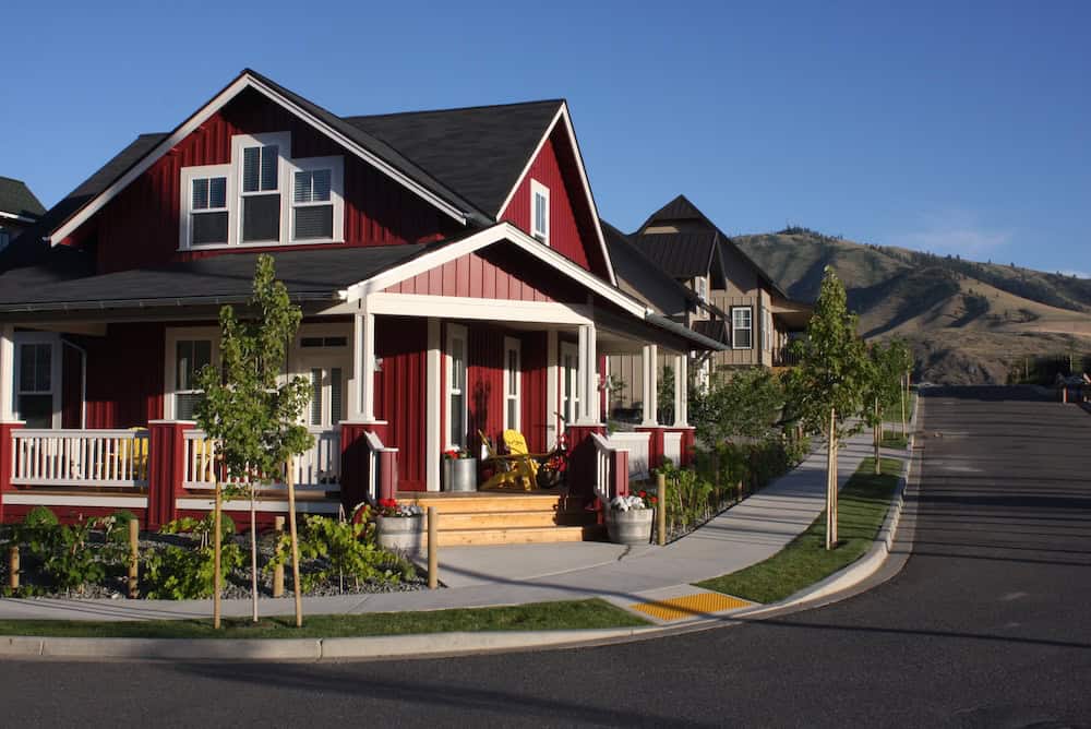 How Our Lake Chelan Summer Rentals Help You Experience the Area Like a Local